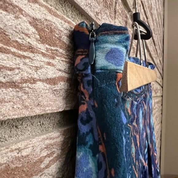 Forever 21 Funky Blue Skirt - Picture 10 of 10